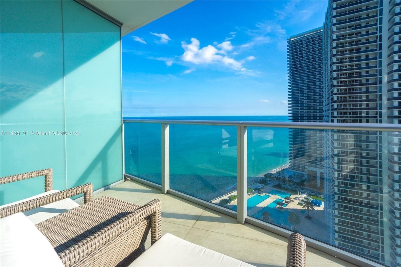 4111 Ocean Dr 5