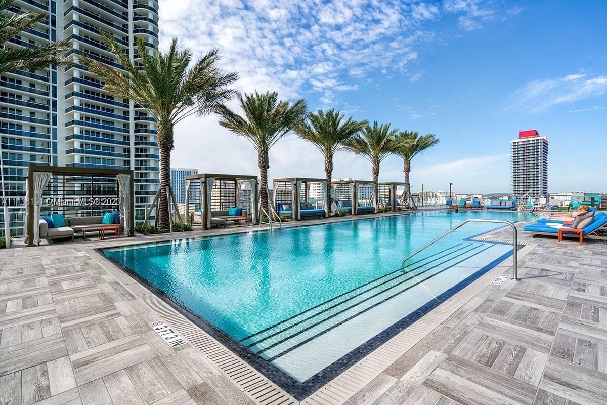 4111 Ocean Dr 2307 photo 24