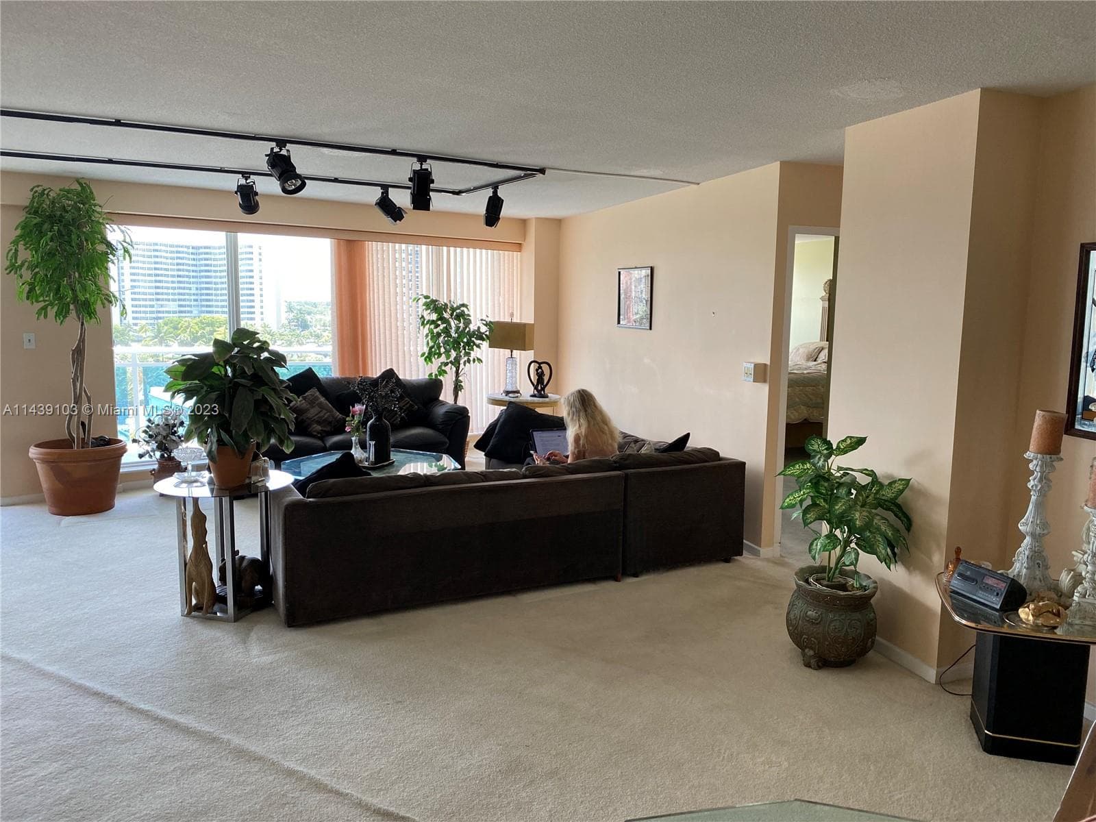 3430 Galt Ocean Dr 4