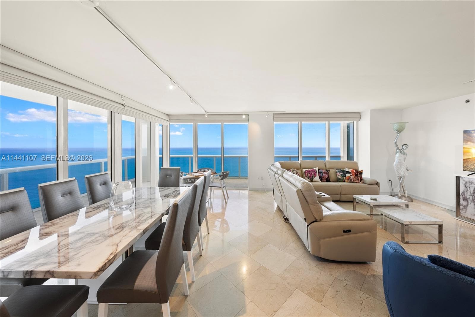 1850 Ocean Dr 2