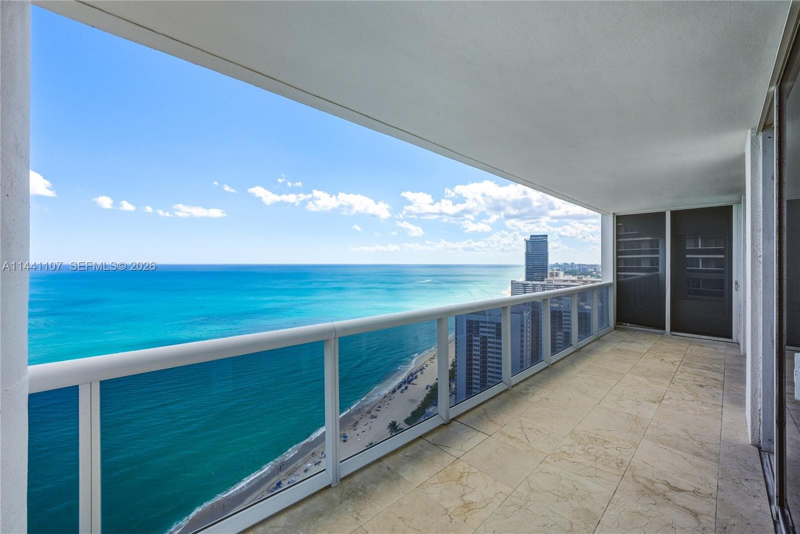 1850 Ocean Dr 3301 photo 6