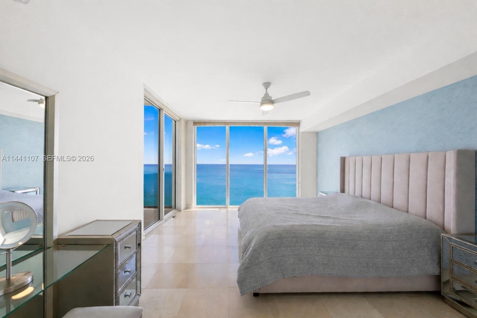 1850 Ocean Dr 3301 photo 14