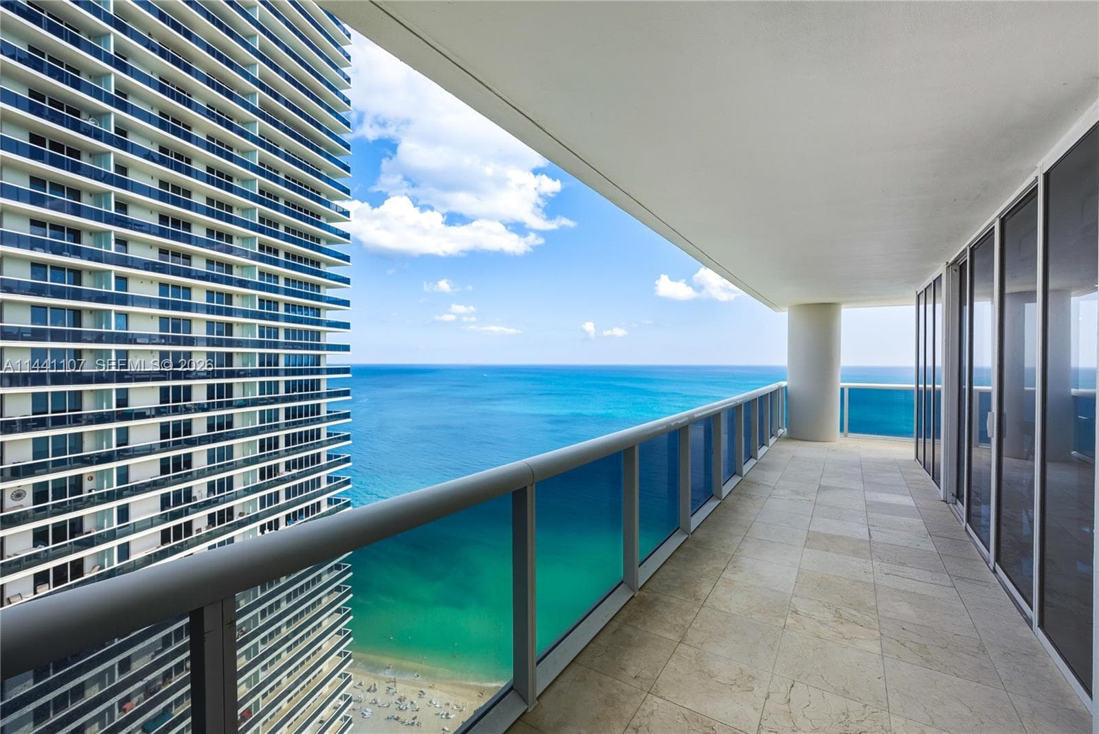1850 Ocean Dr 3301 photo 8