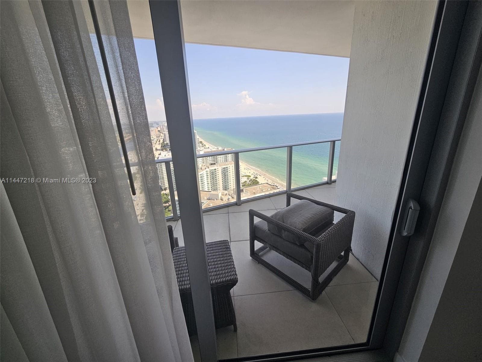 4111 Ocean Dr 3308 photo 23