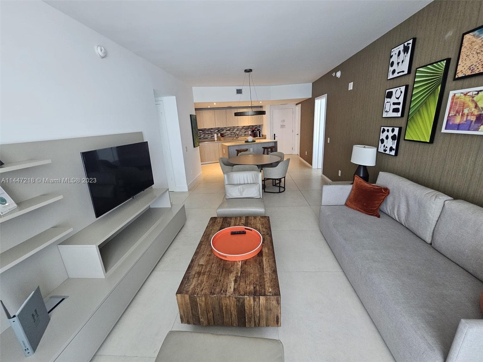 4111 Ocean Dr 5