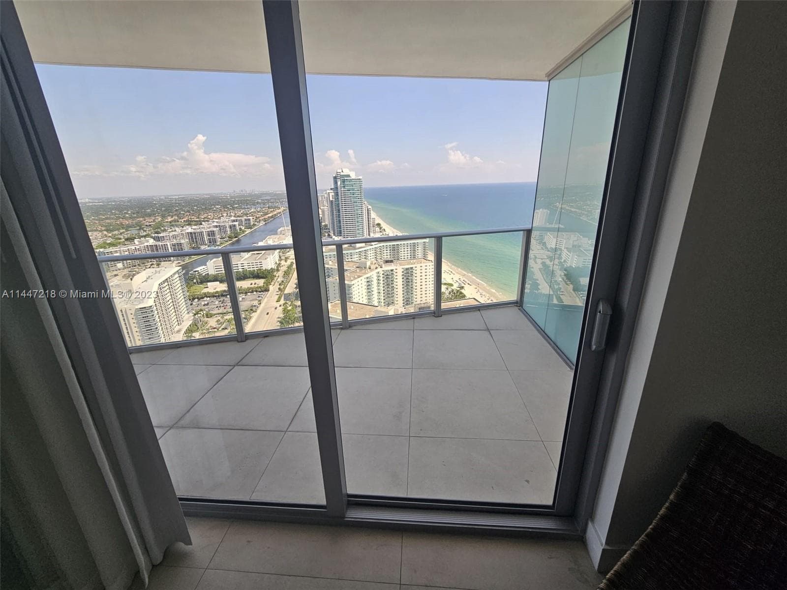 4111 Ocean Dr 3308 photo 24