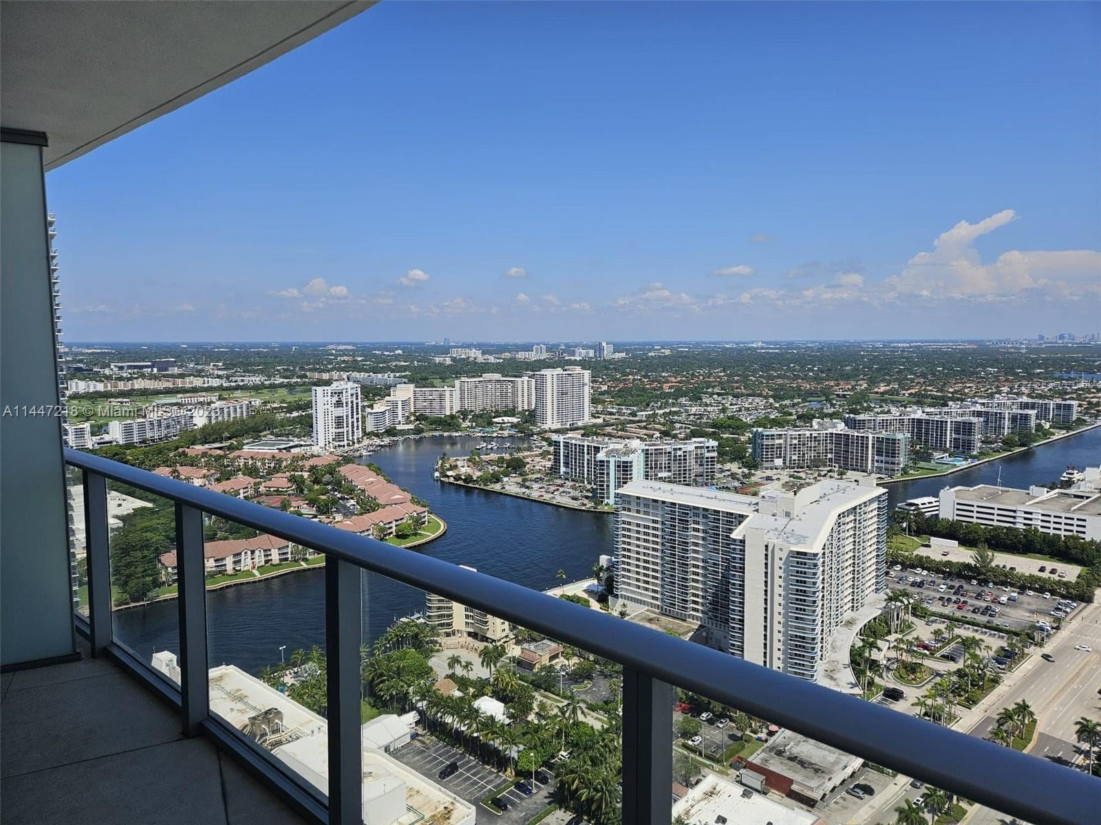 4111 Ocean Dr 4