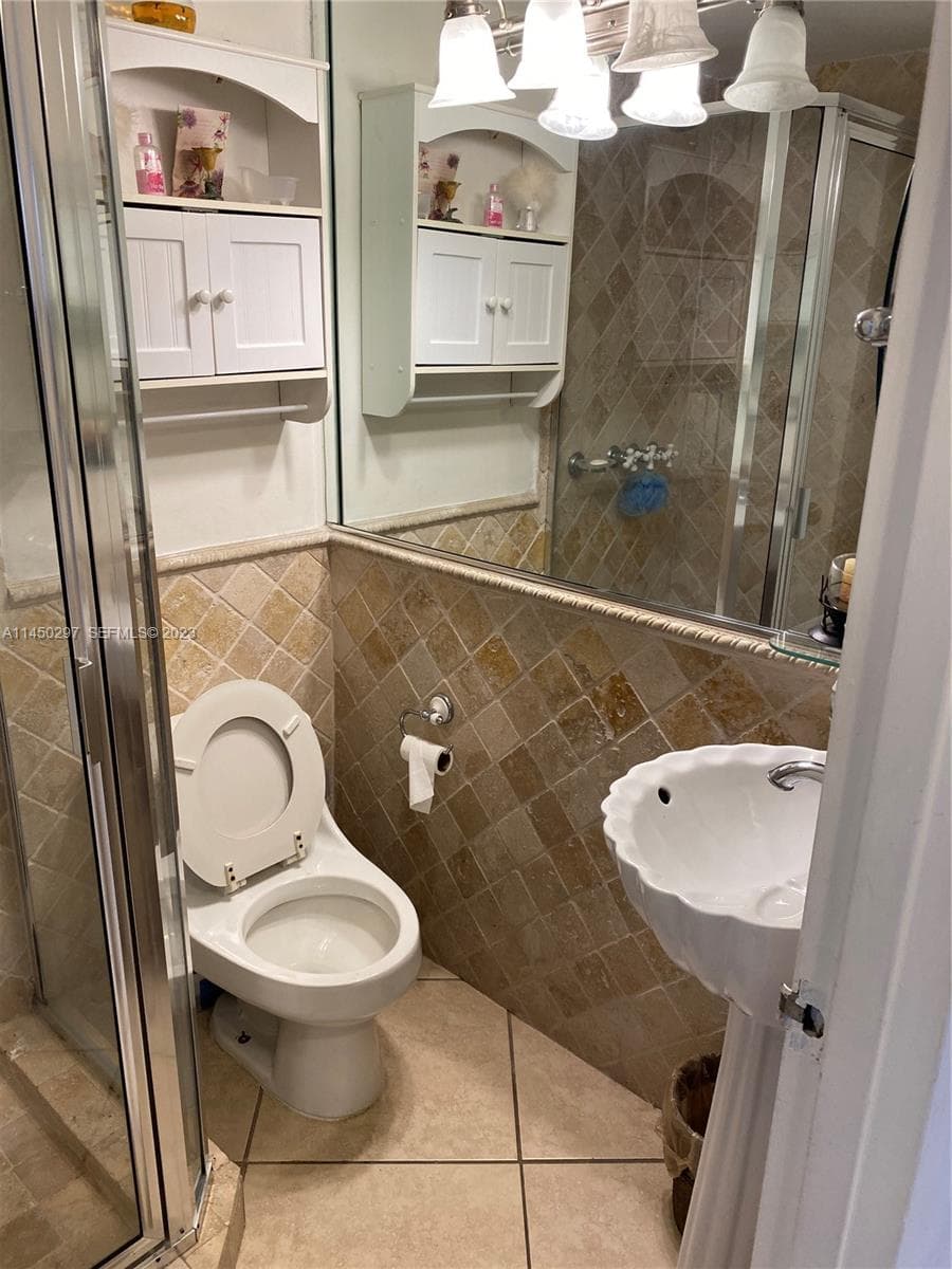 3725 S Ocean Dr 1521 photo 12