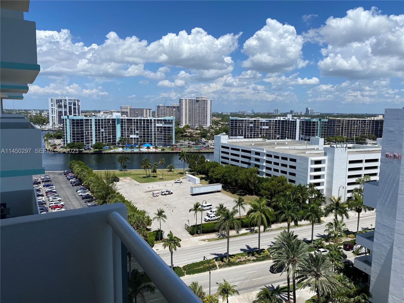 3725 S Ocean Dr 1521 photo 1