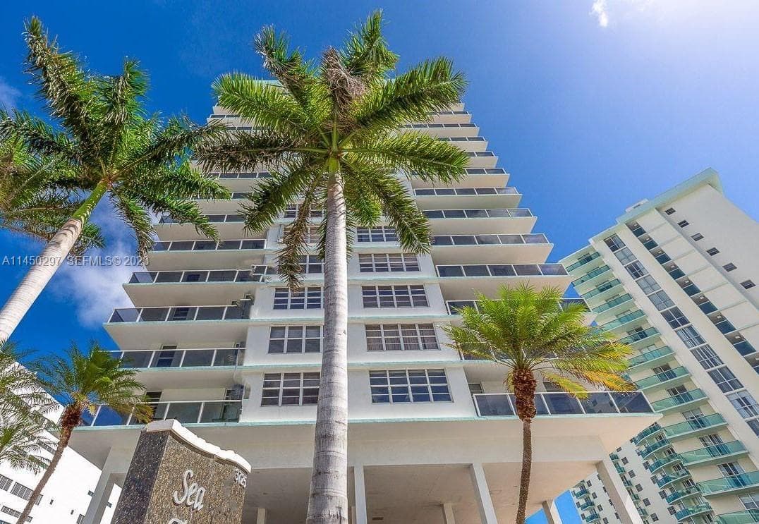 3725 S Ocean Dr 1521 photo 21