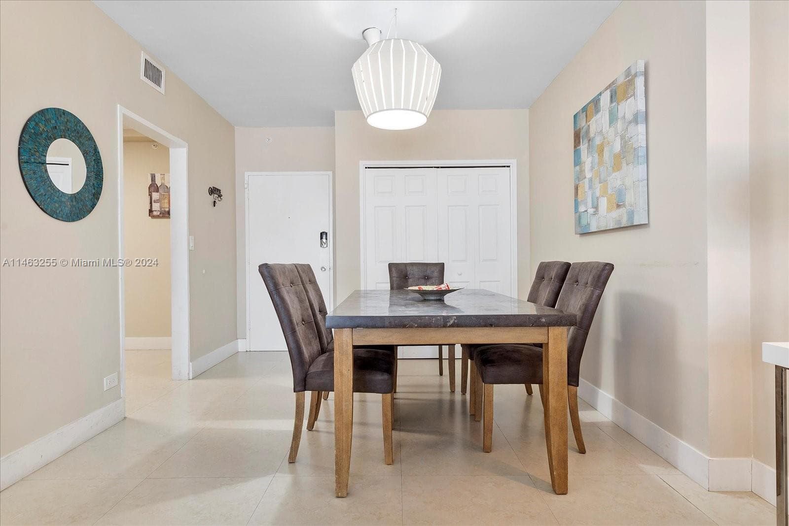 5601 Collins Ave 1514 photo 19