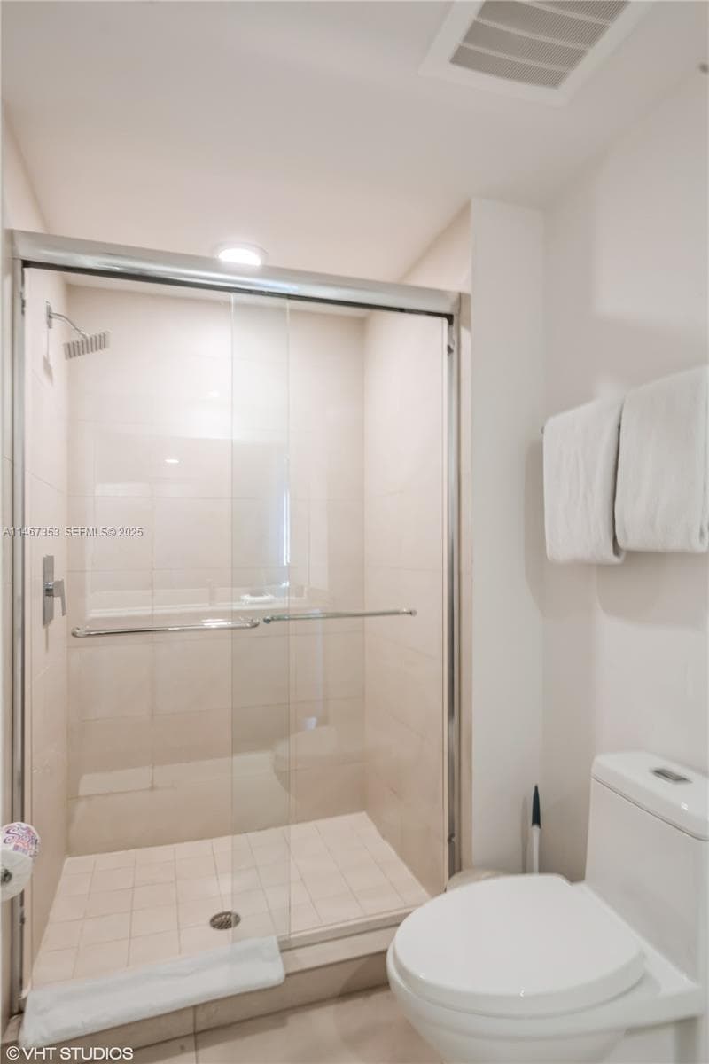 4111 Ocean Dr 2006 photo 14