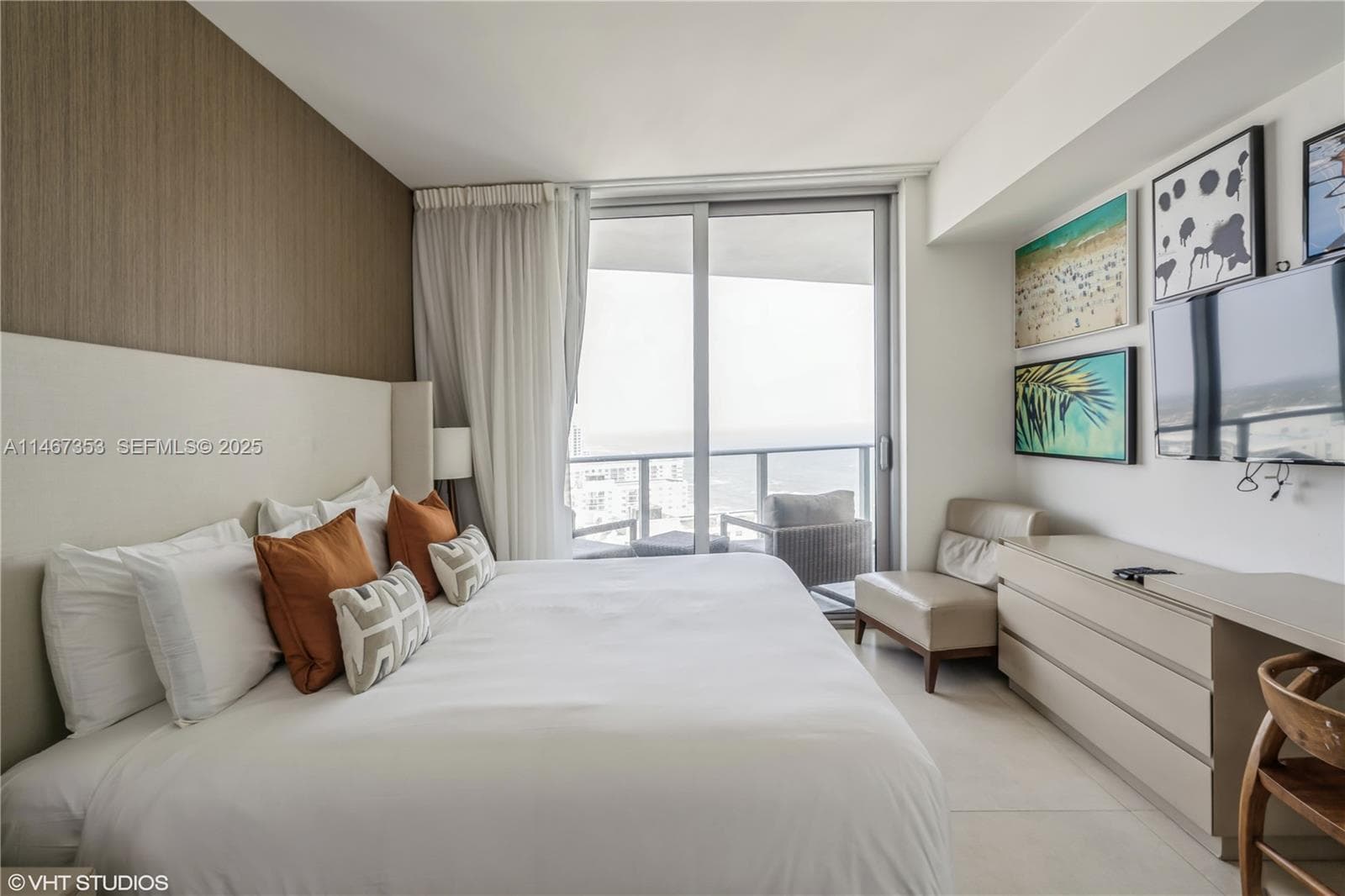 4111 Ocean Dr 2006 photo 18
