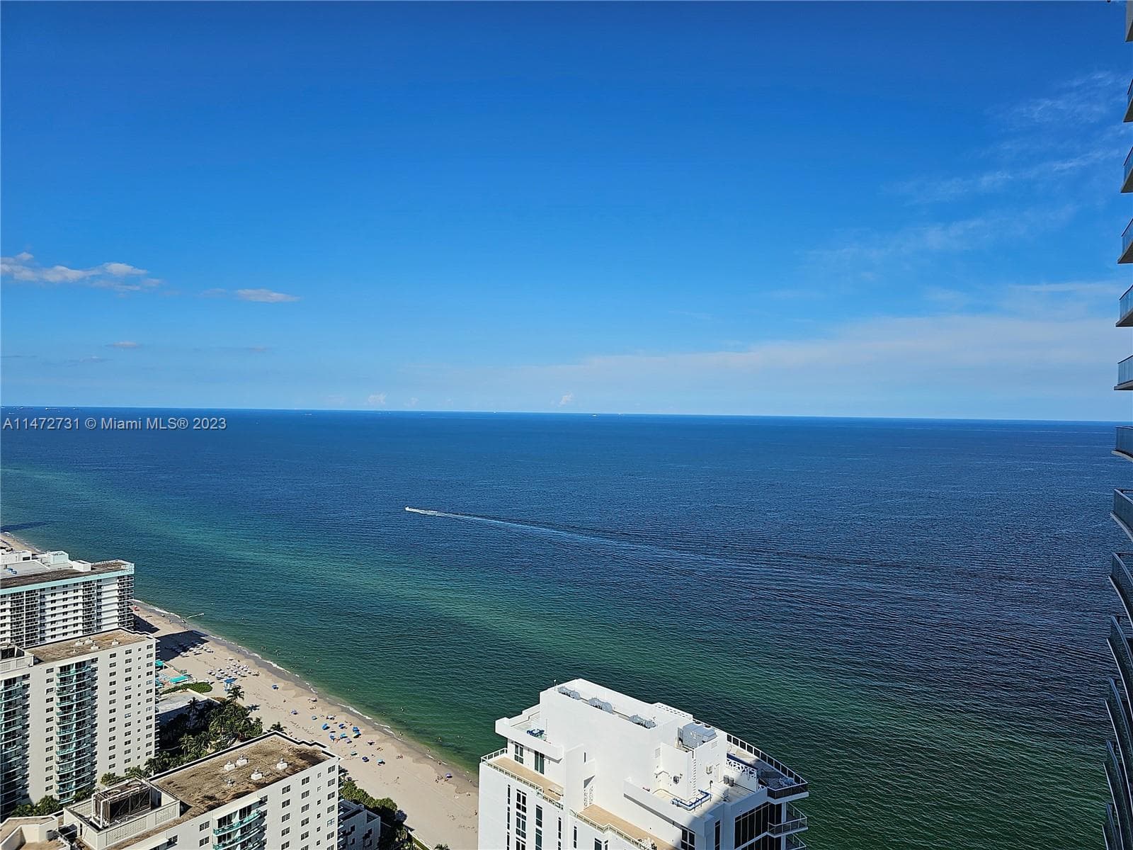 4111 Ocean Dr 3608 photo 22