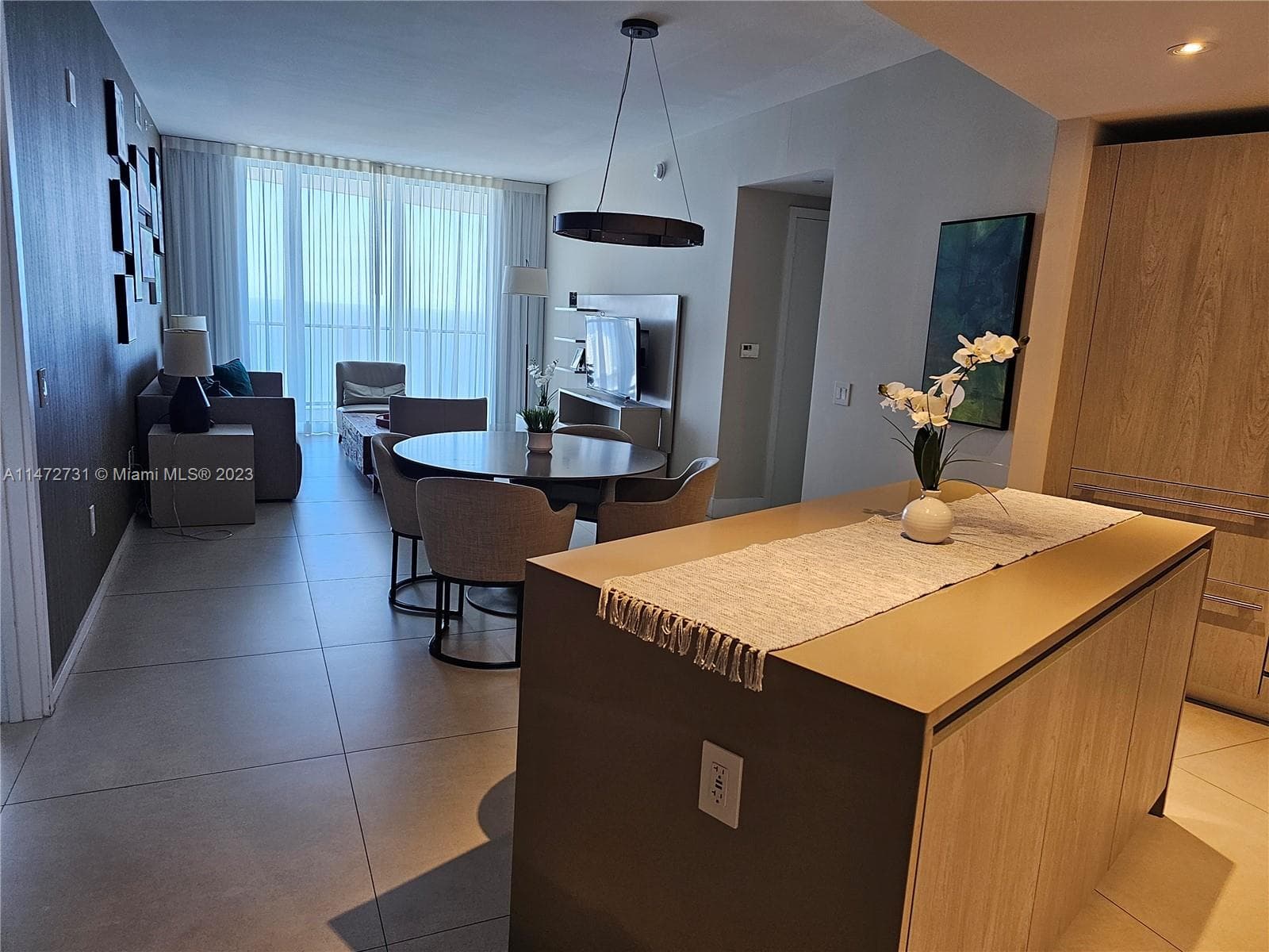 4111 Ocean Dr 3