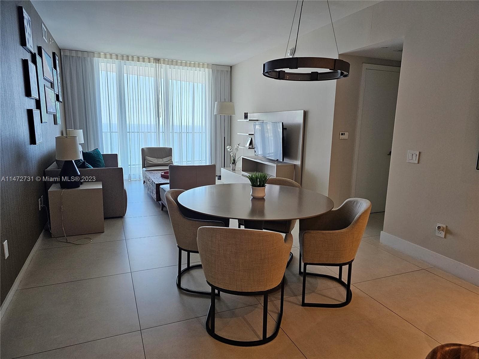 4111 Ocean Dr 1