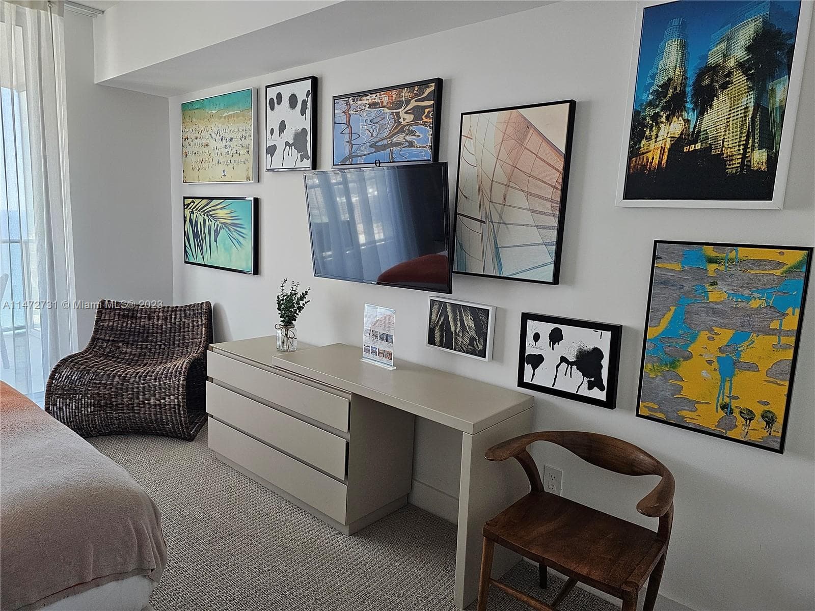 4111 Ocean Dr 3608 photo 14