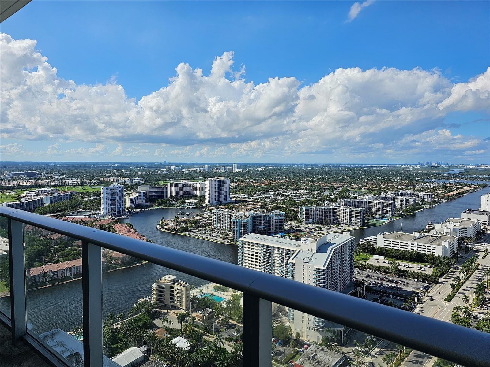 4111 Ocean Dr 3608 photo 19