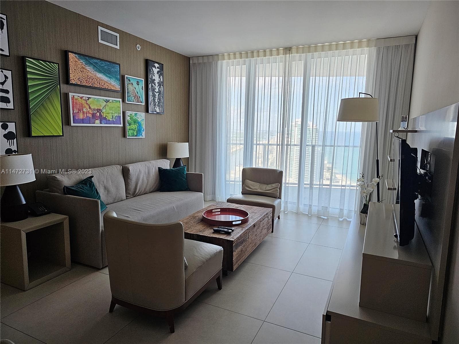 4111 Ocean Dr 4