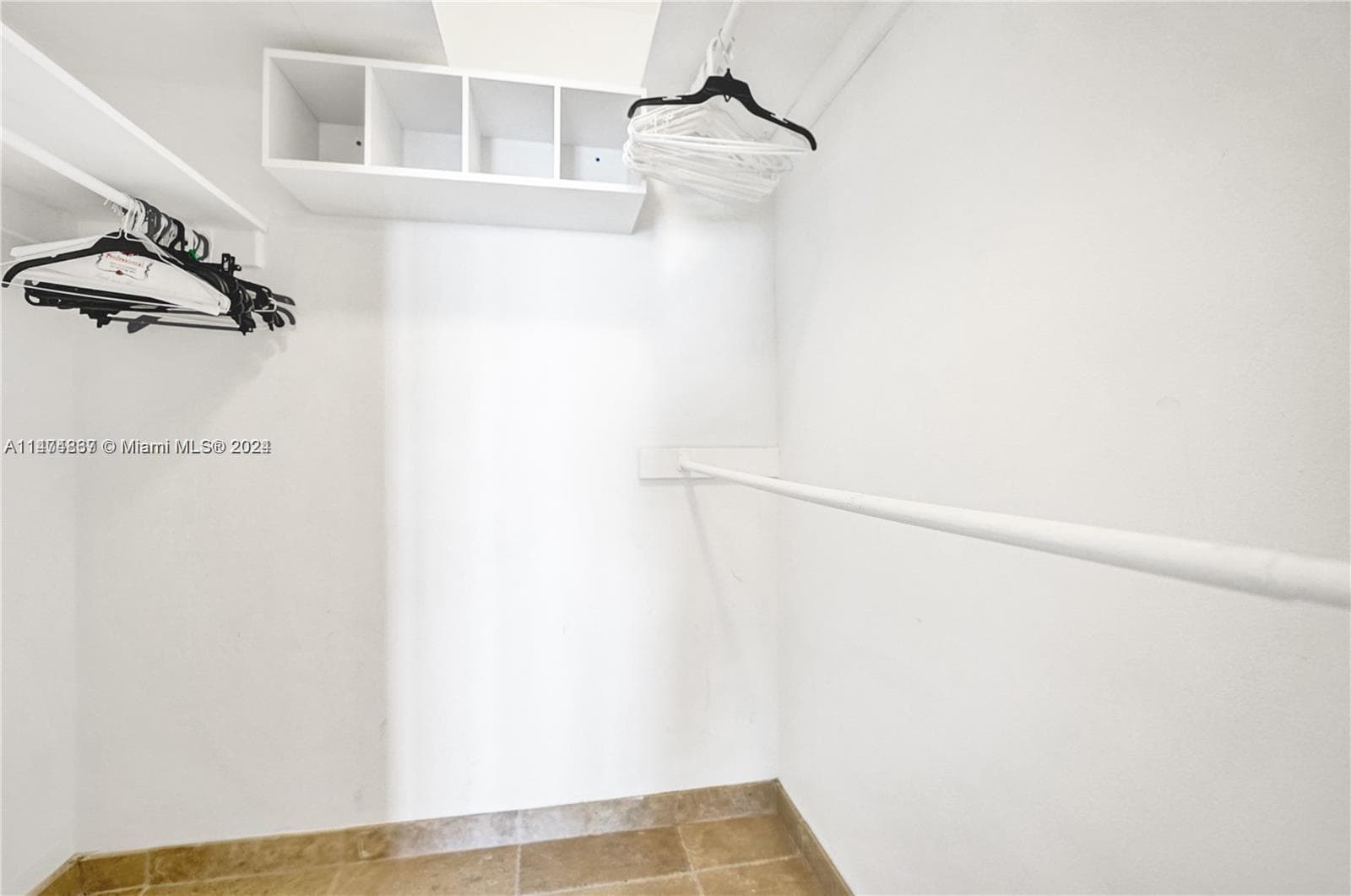 5151 Collins Ave 1035 photo 17