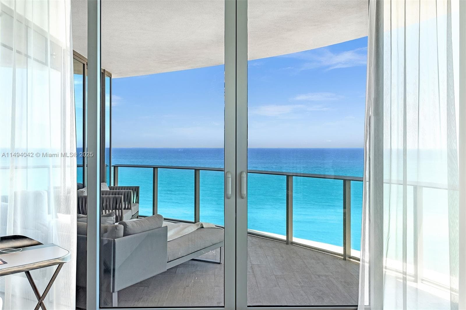 15701 Collins Ave 1