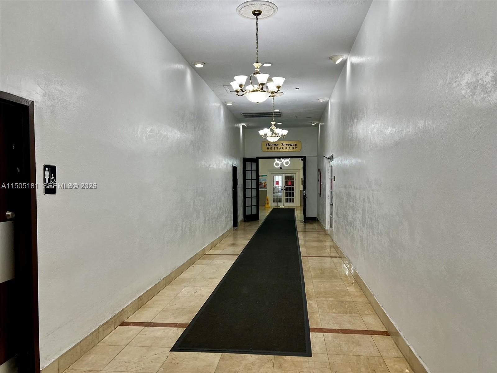 19201 COLLINS AV 432 photo 10