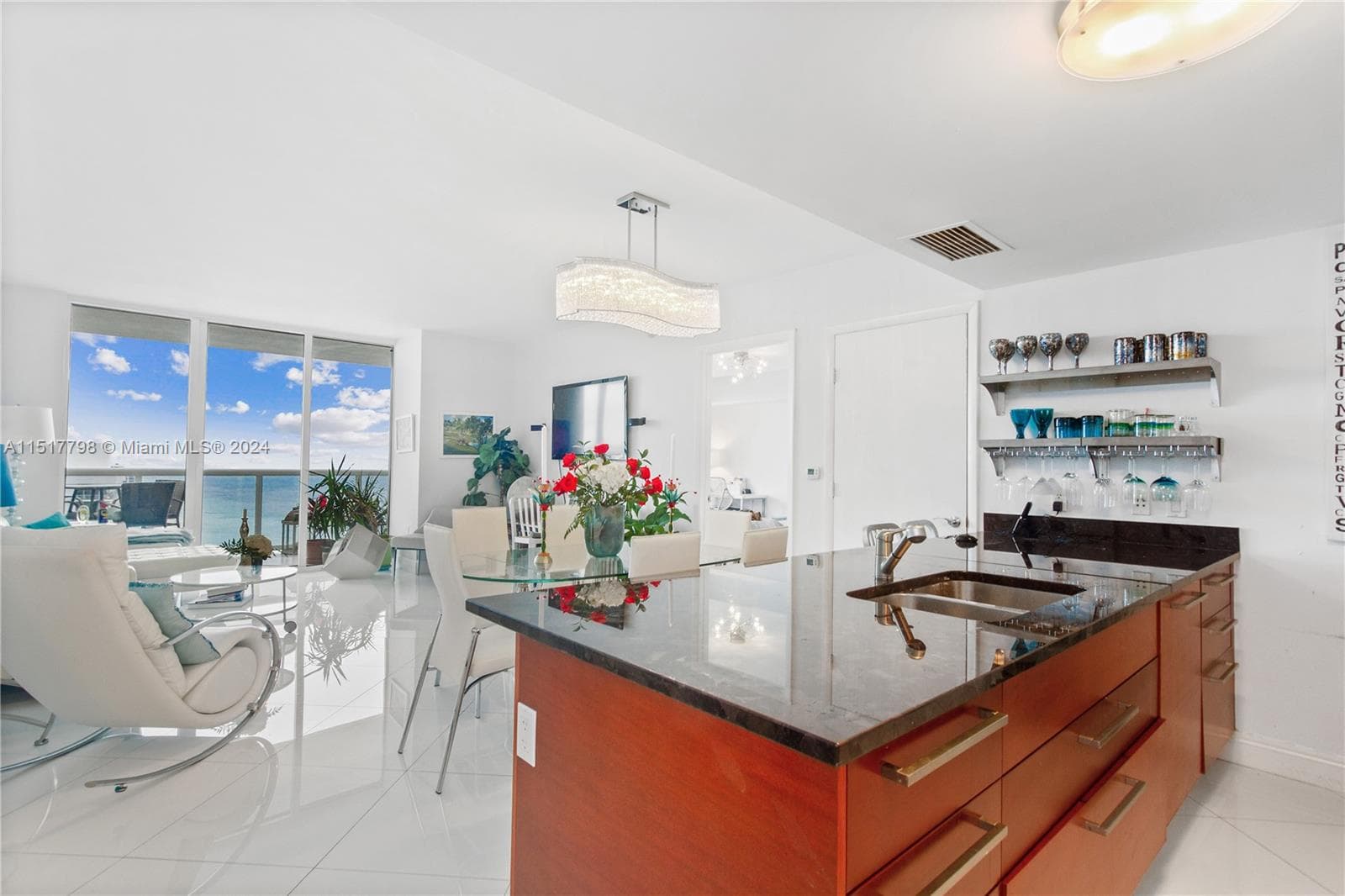 1830 Ocean Dr UP5010 photo 8