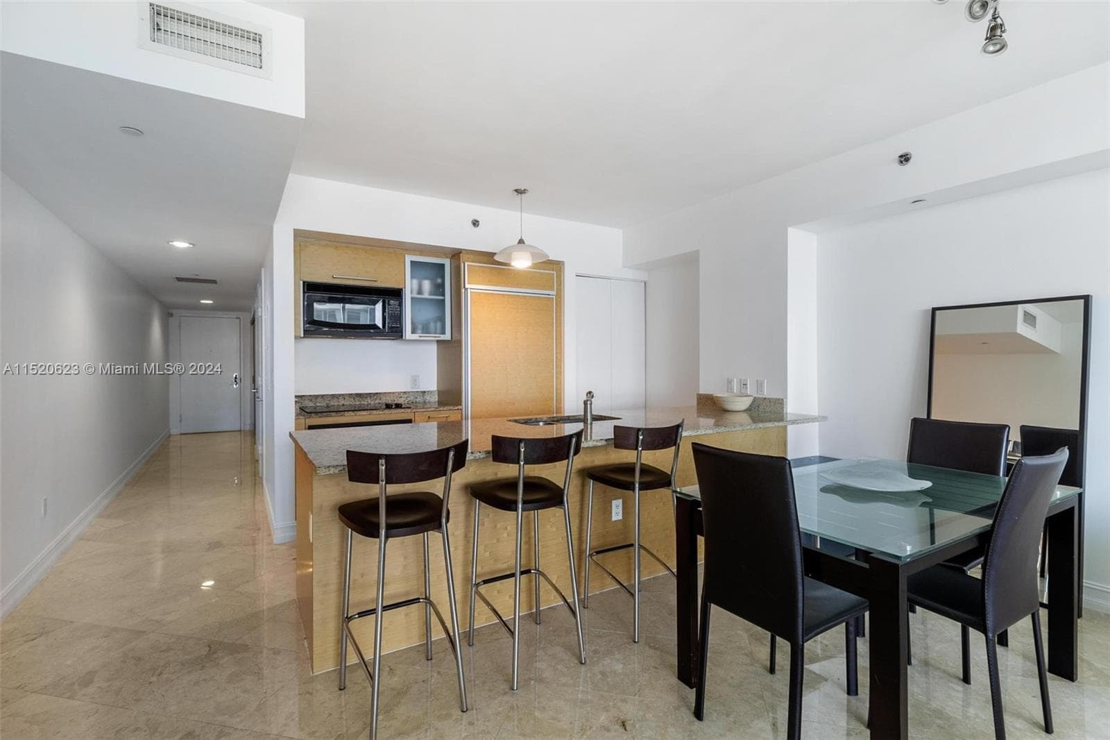 1830 Ocean Dr 3809 photo 10