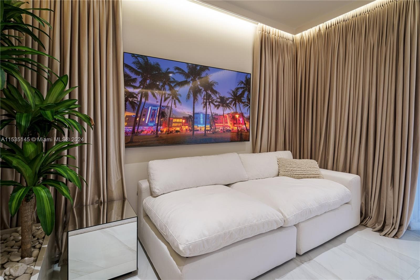 19115 Fisher Island Dr 19115 photo 19