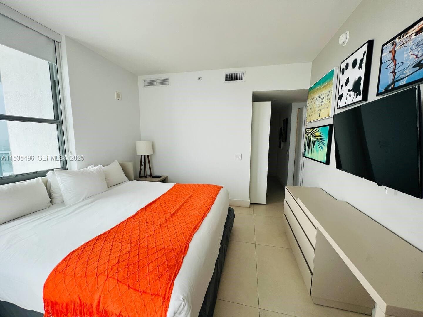 4111 Ocean Dr 3