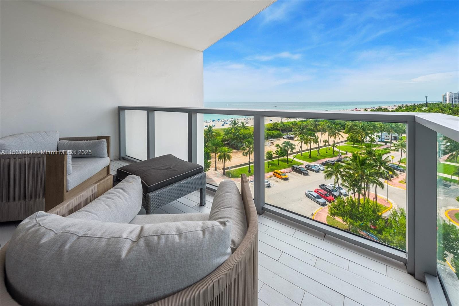 2201 Collins Ave 814 photo 20