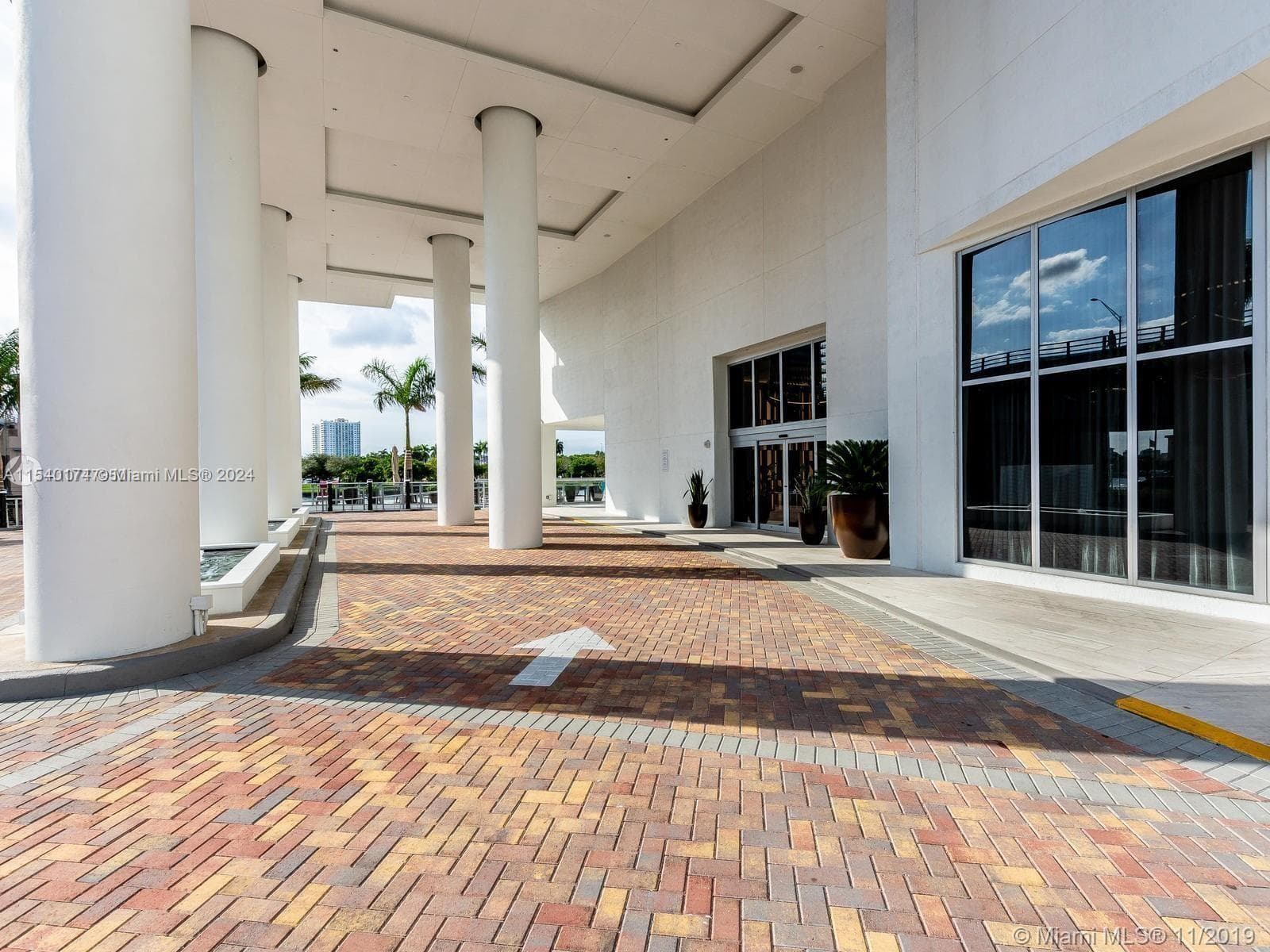 4010 Ocean Dr R703 photo 14
