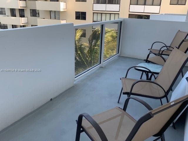 100 Lincoln Rd 819 photo 12