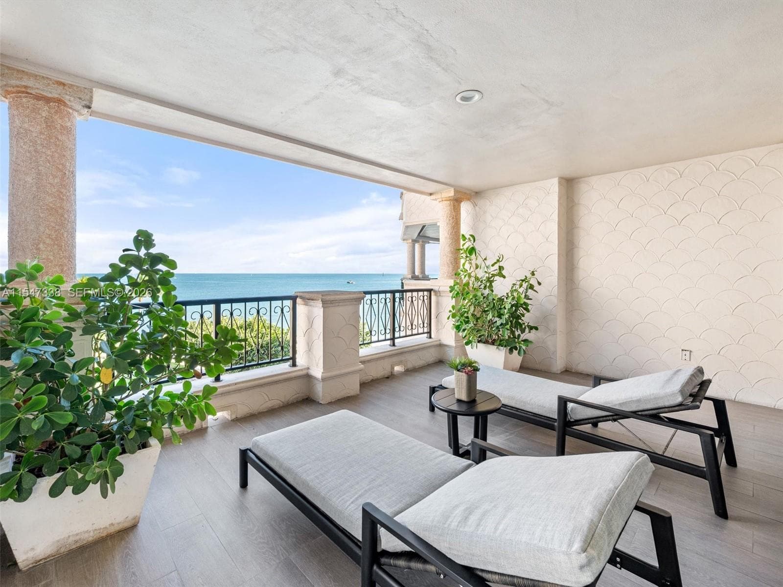 7431 Fisher Island Dr 7431 photo 19