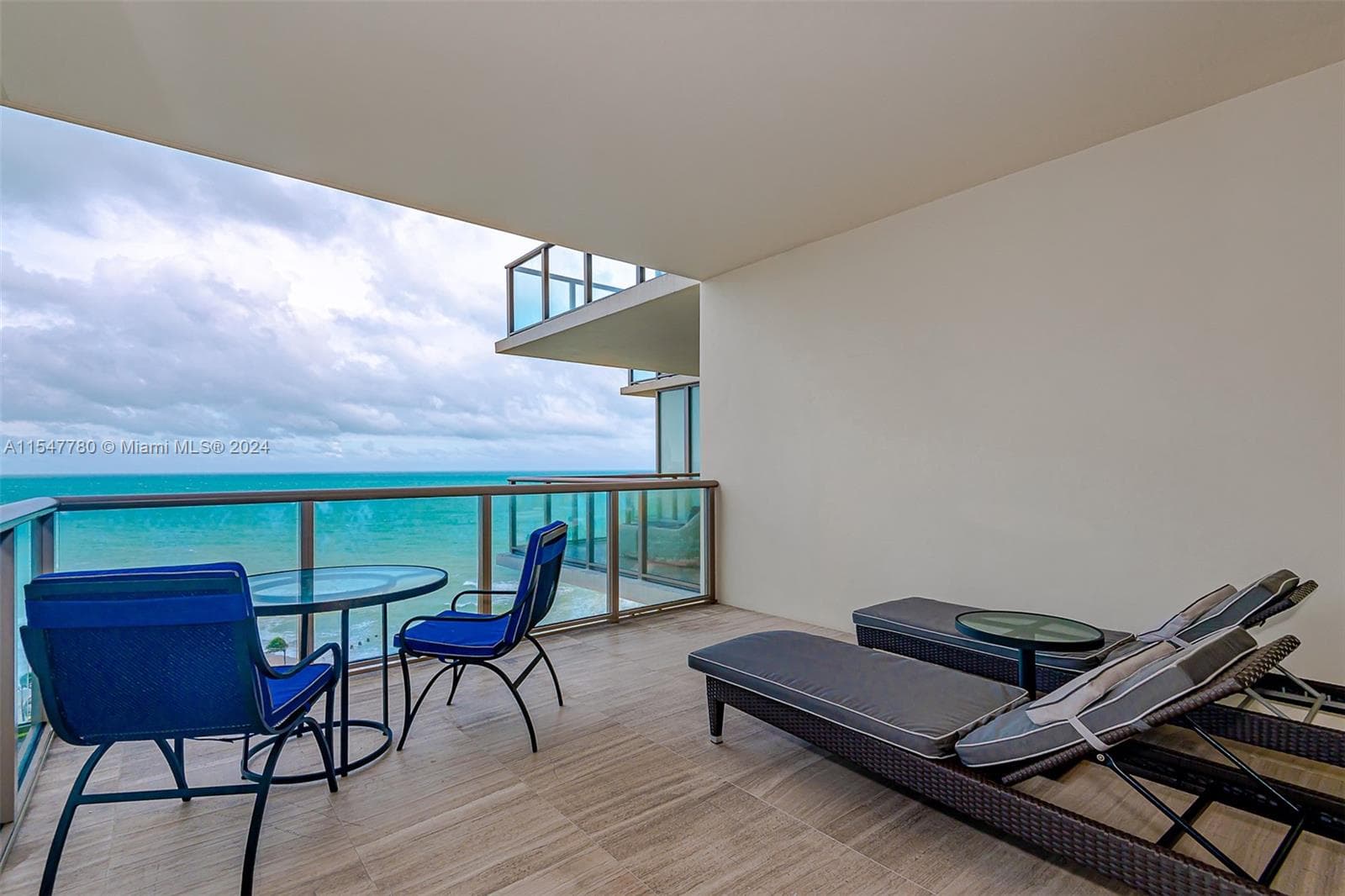 9703 Collins Ave 4
