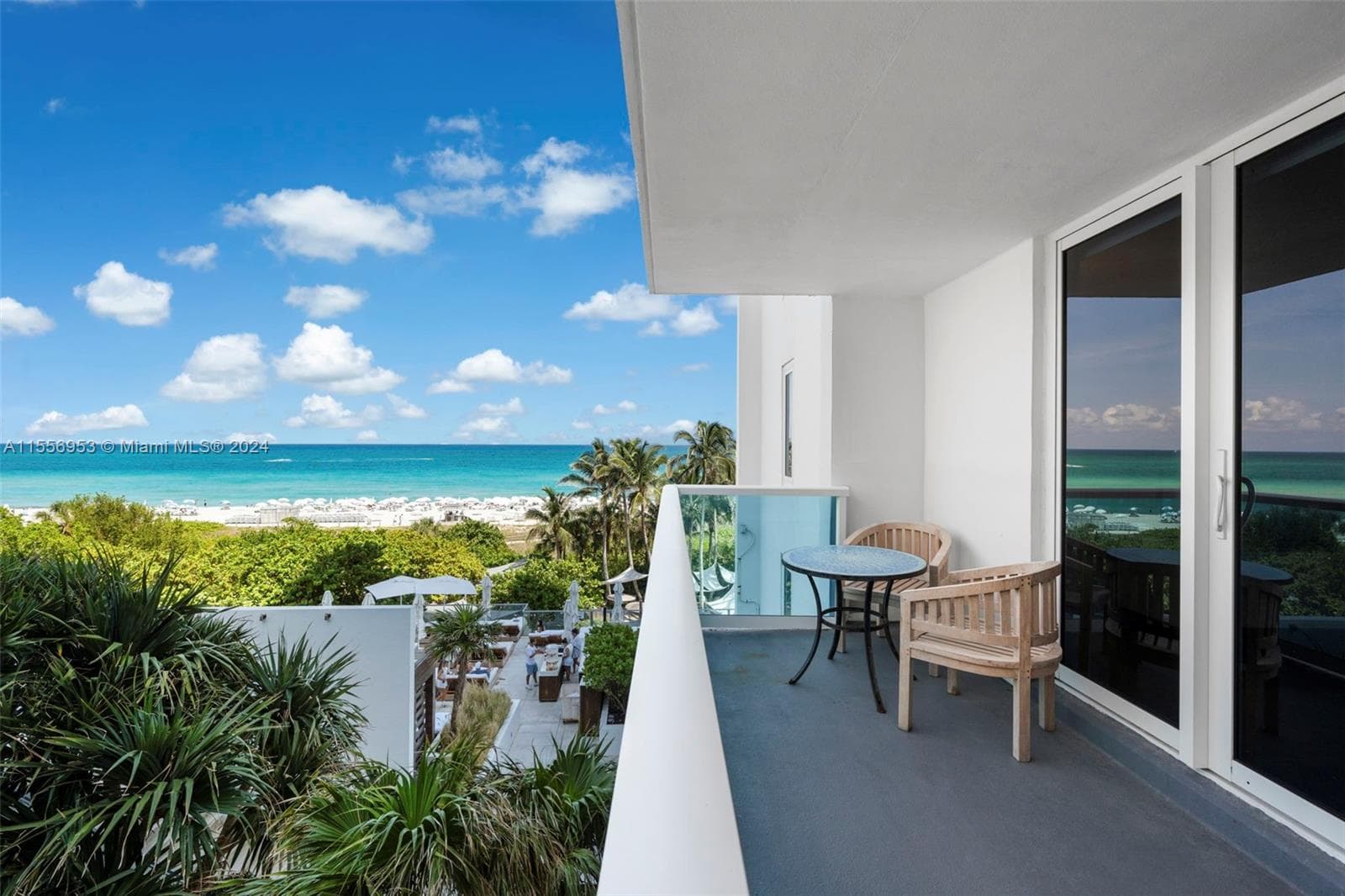 2301 Collins Ave 2