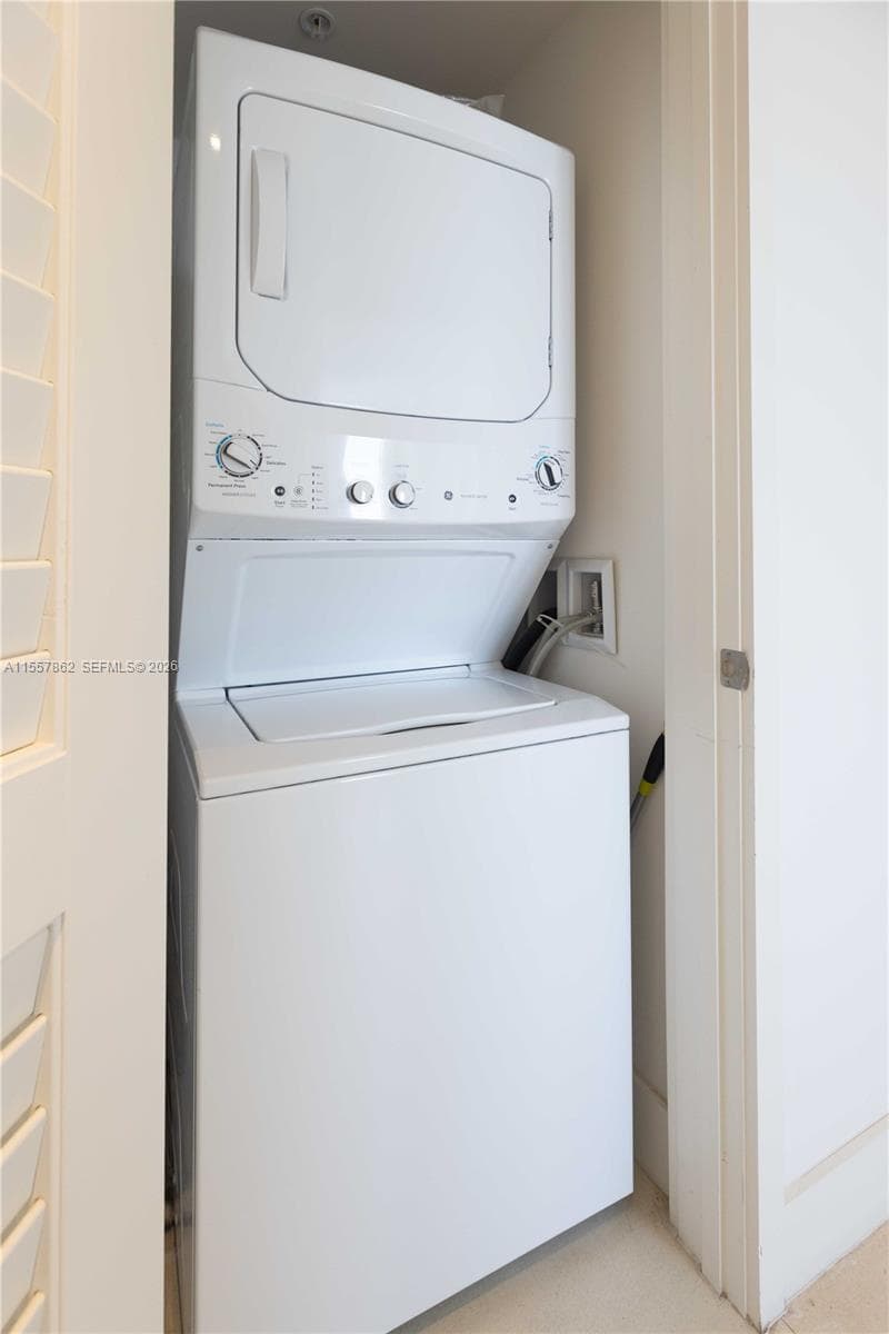 4111 Ocean Dr 2111 photo 13