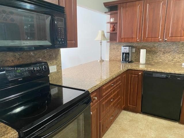 6039 Collins Ave 1110 photo 24