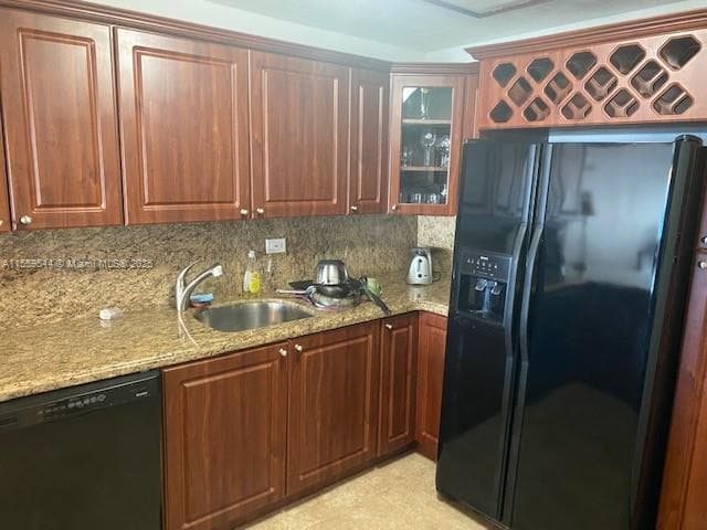 6039 Collins Ave 1110 photo 25