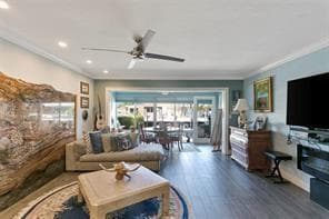 1323 NE 28th Avenue #126 4