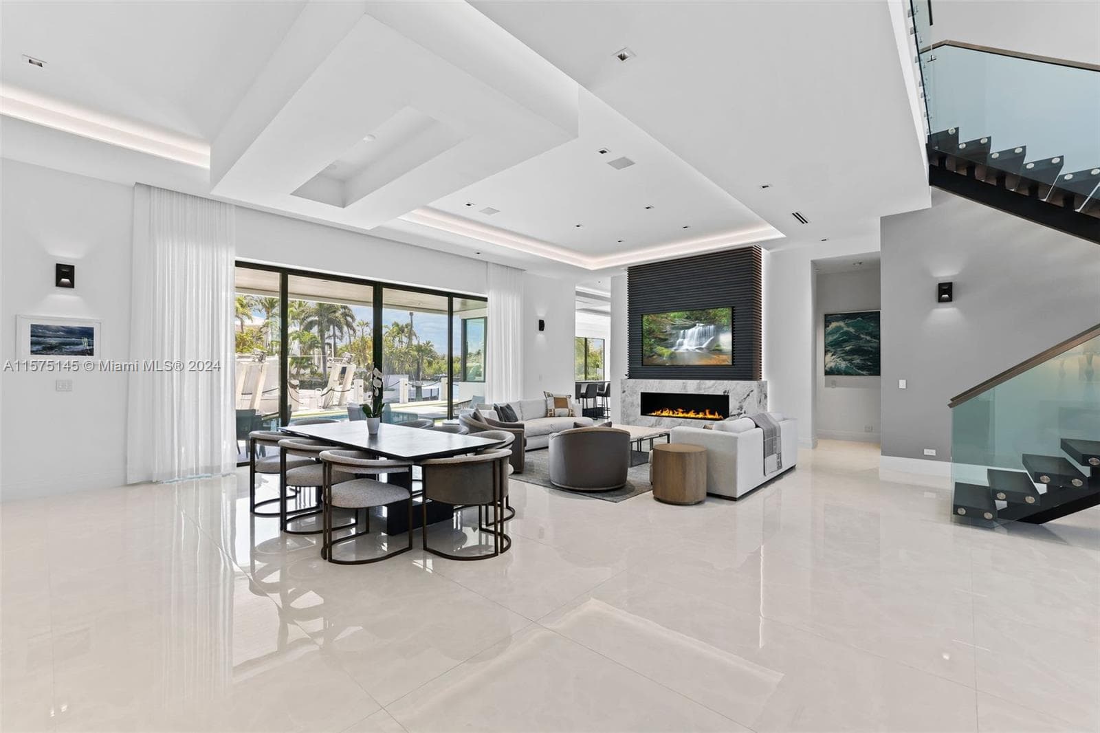 749 Bamboo Dr photo 8
