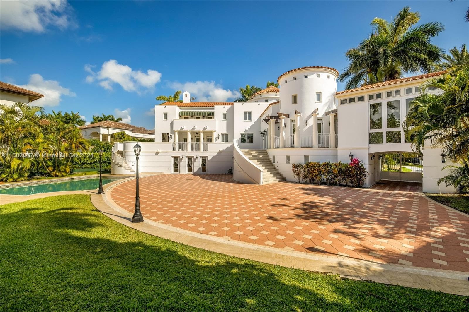 431 Costanera Rd photo 23