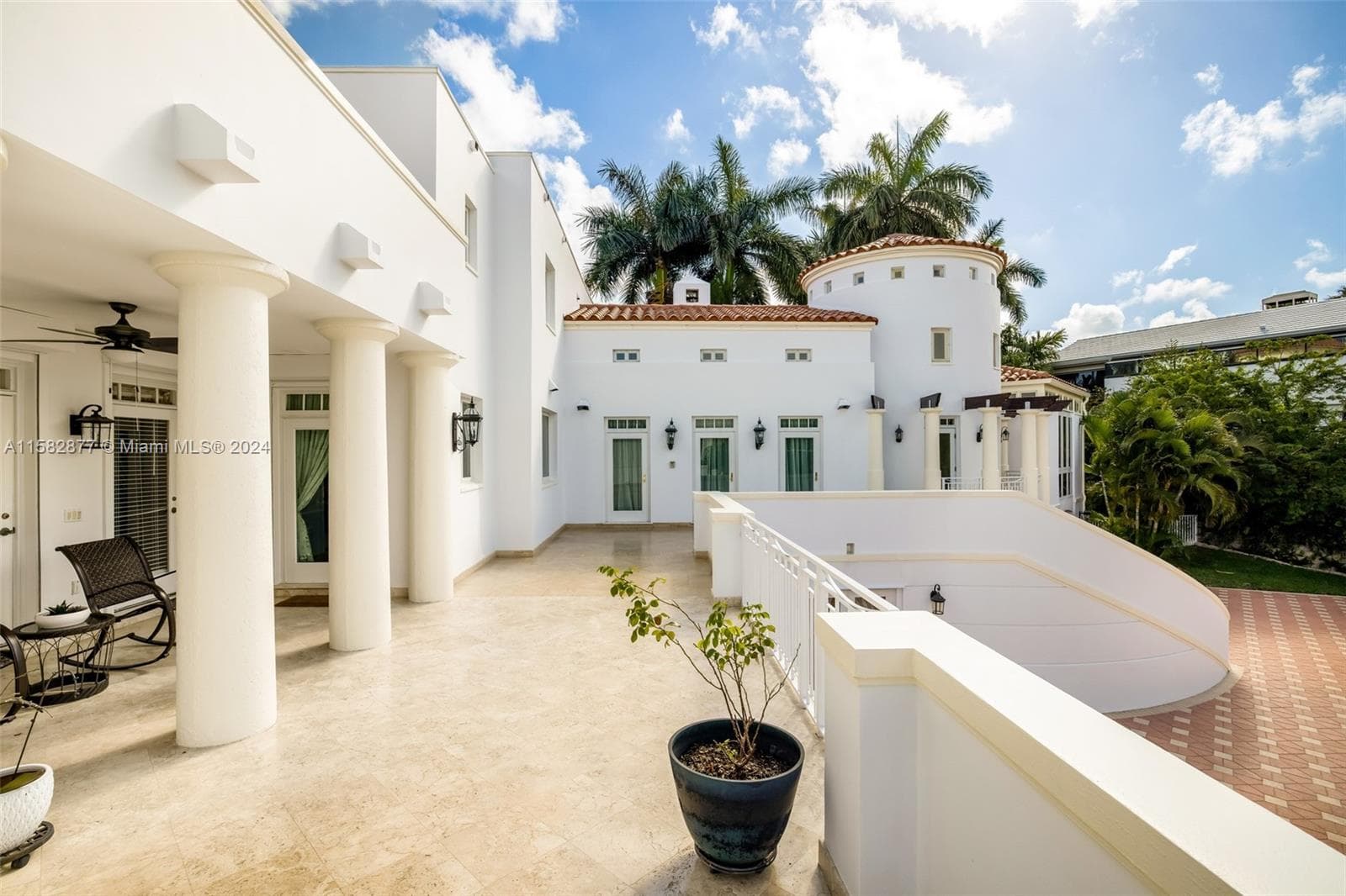 431 Costanera Rd photo 20
