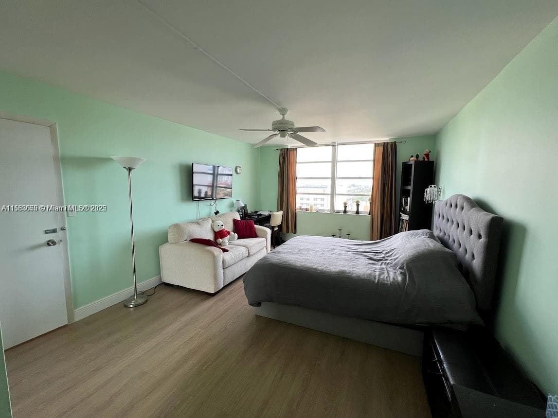 2780 NE 183rd St 1701 photo 10
