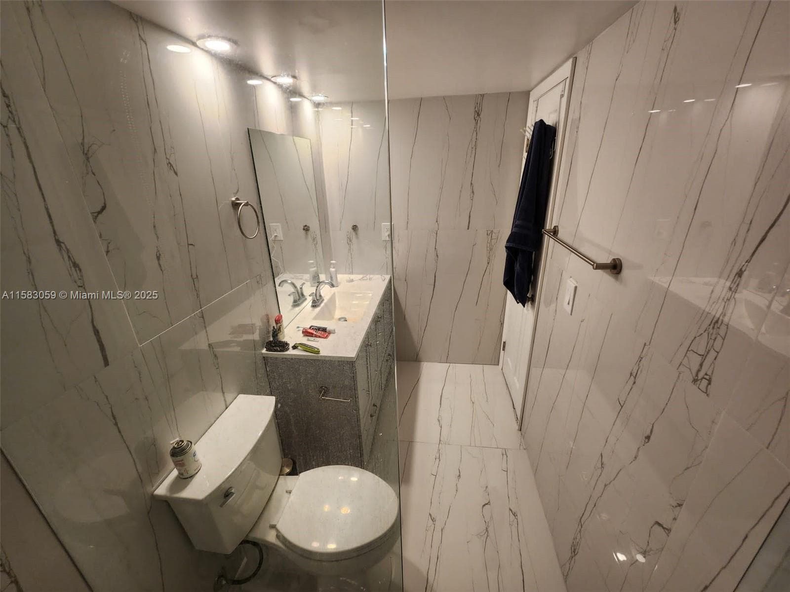 2780 NE 183rd St 1701 photo 15