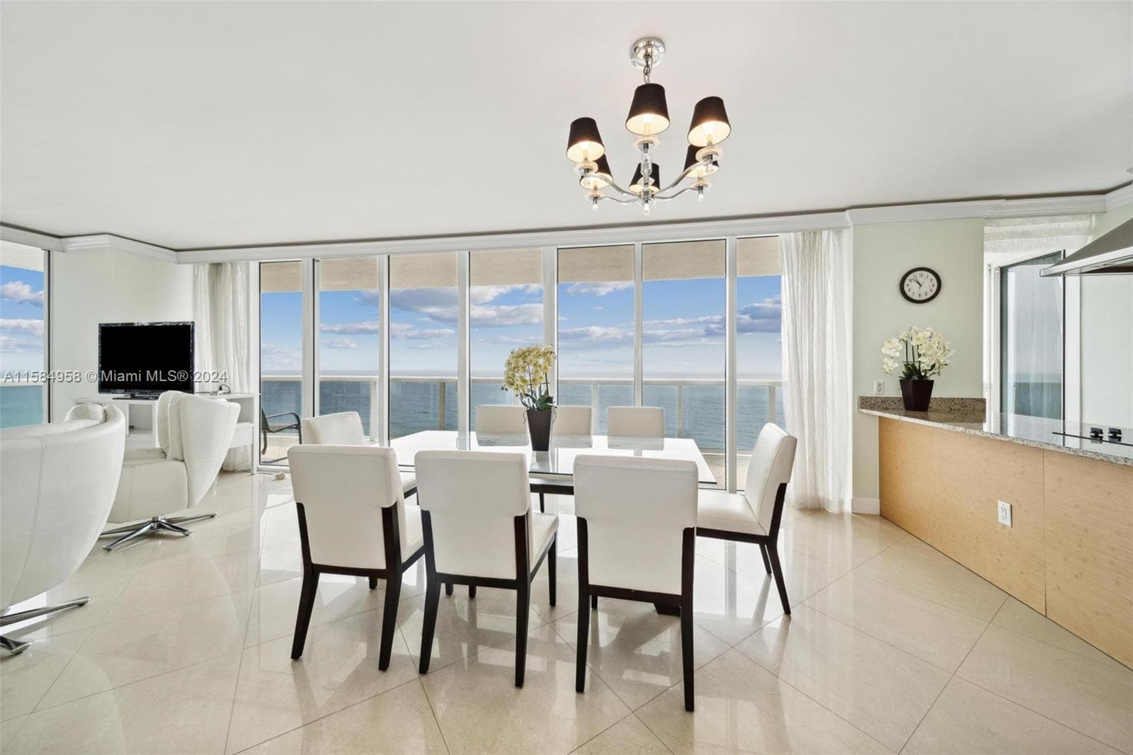 1830 Ocean Dr 3