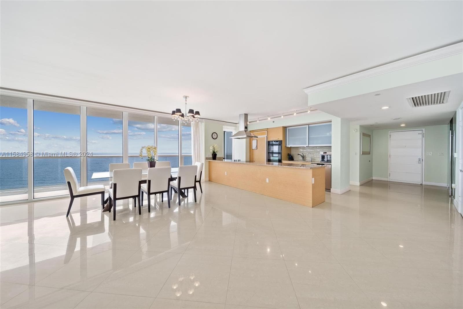 1830 Ocean Dr 1701 photo 9