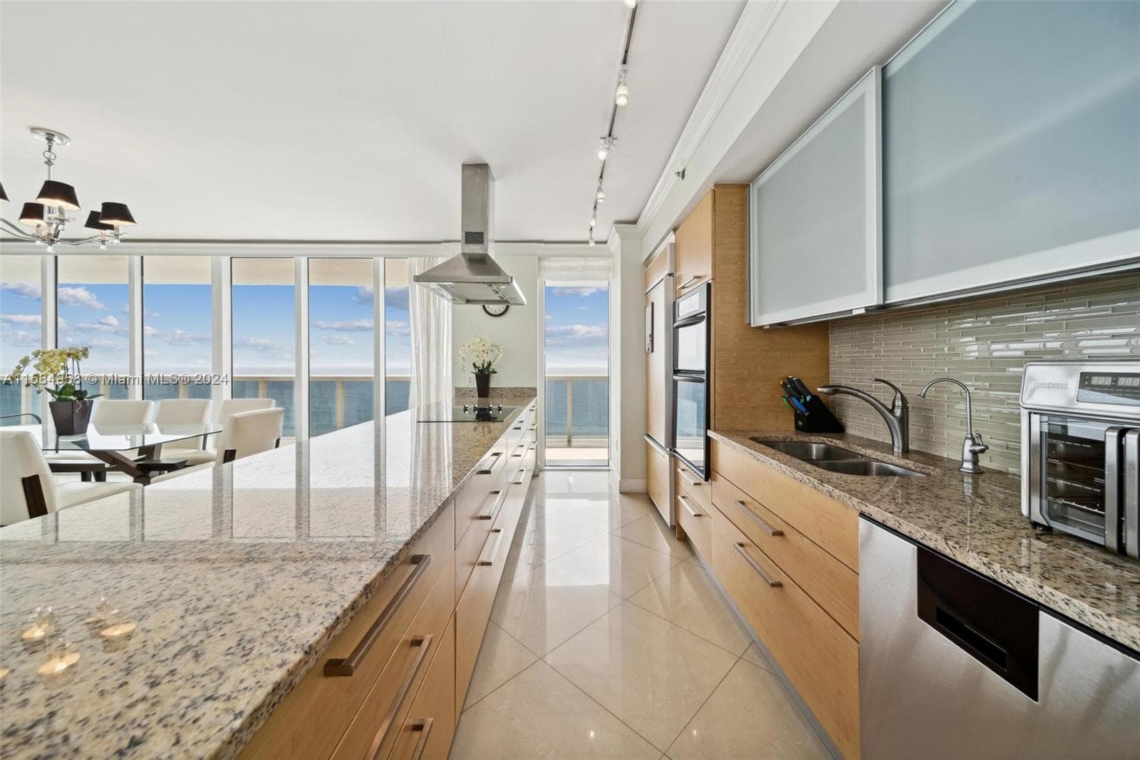 1830 Ocean Dr 1701 photo 19