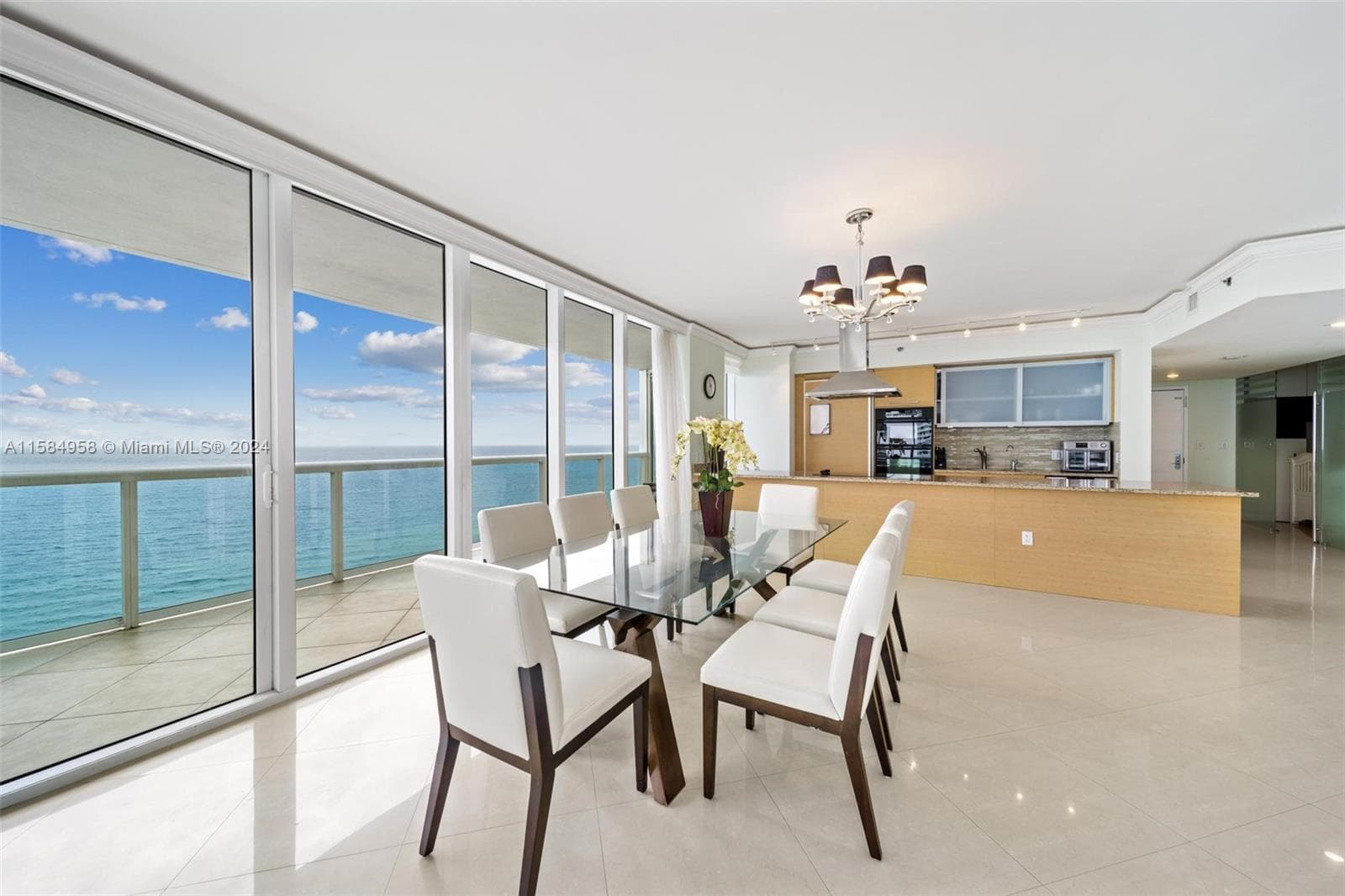 1830 Ocean Dr 1701 photo 8
