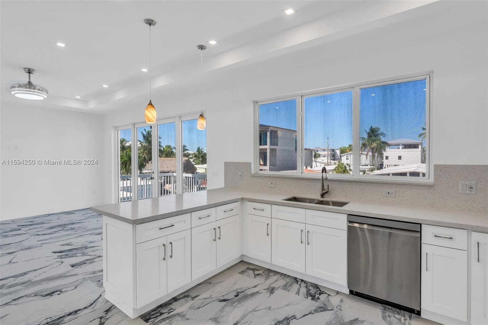 84 Coral Way photo 11